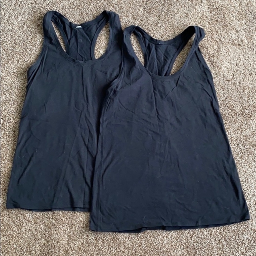 Two Lululemon Black Tanks SZ 4
